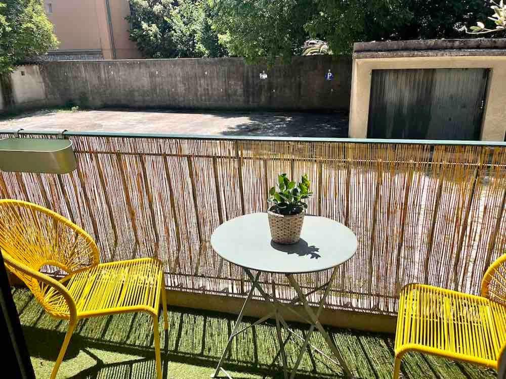 Bel Appartement Lumineux Et Calme A 10Min A Pied Du Centre Aix Avec Parking Et Air Conditionne Aix-en-Provence Luaran gambar